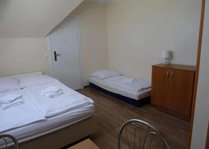 Ewa Quarto em Acomodações Particulares *