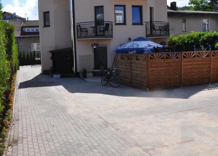 Ewa 미엥지즈드로예